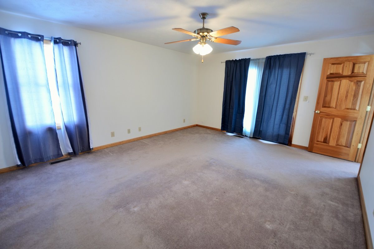 12123 W 625 N, Monticello, IN 47960 photo 14
