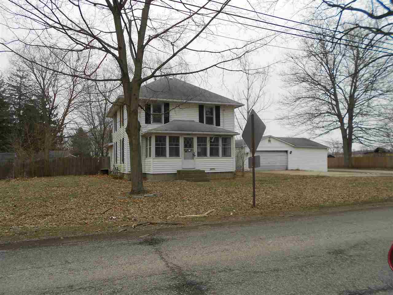 306 Maple St, Bristol, IN 46507 photo 1