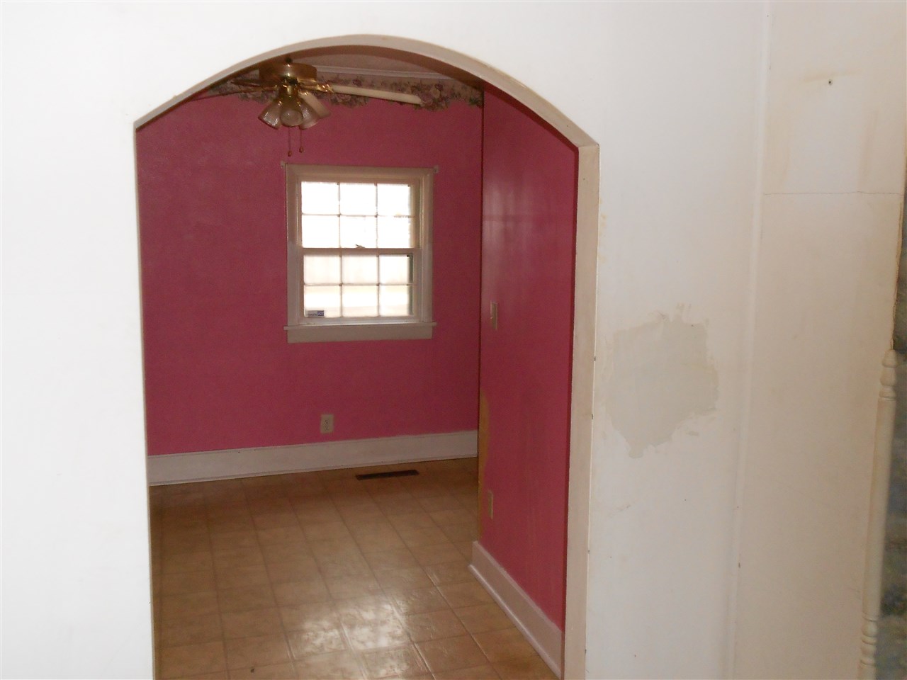 306 Maple St, Bristol, IN 46507 photo 5