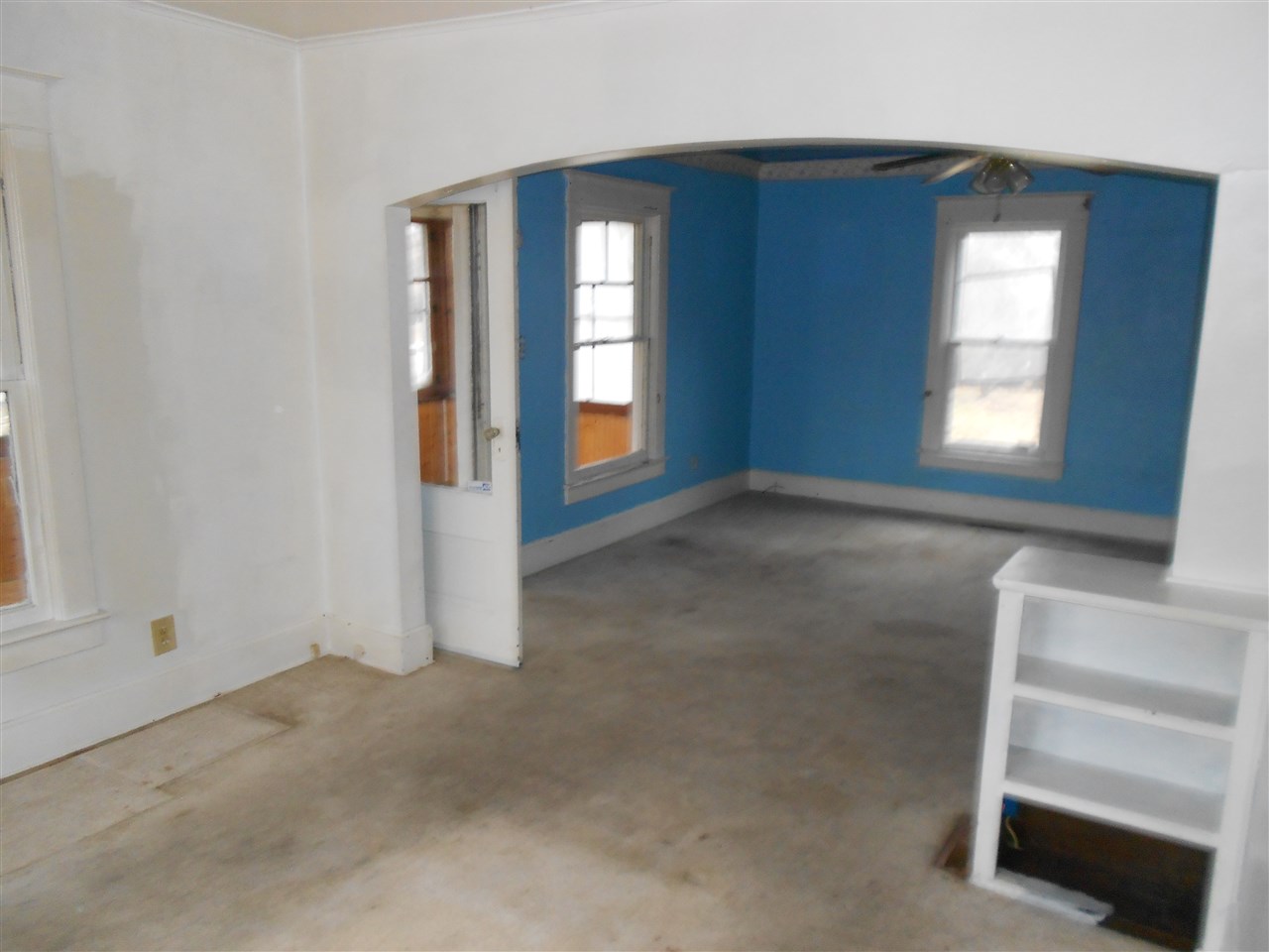 306 Maple St, Bristol, IN 46507 photo 2
