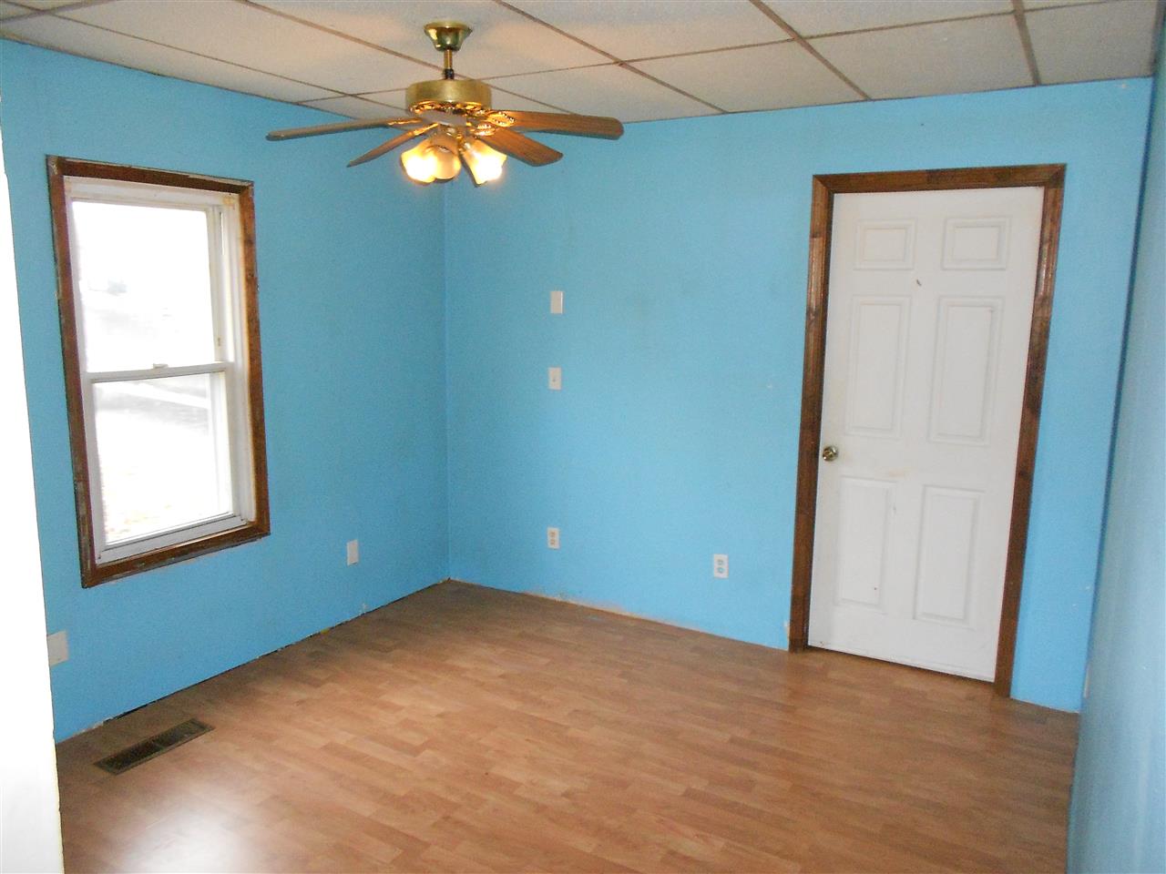 213 W Main St, Larwill, IN 46764 photo 7