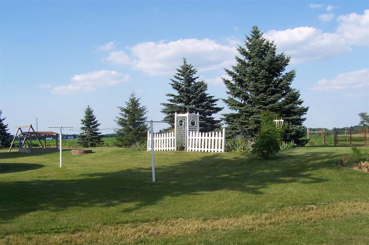 4890 N 150 E, Albion, IN 46701 photo 2