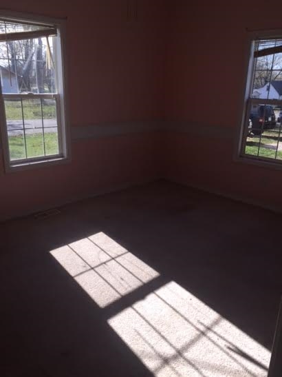 103 W Vine St, Mitchell, IN 47446 photo 7