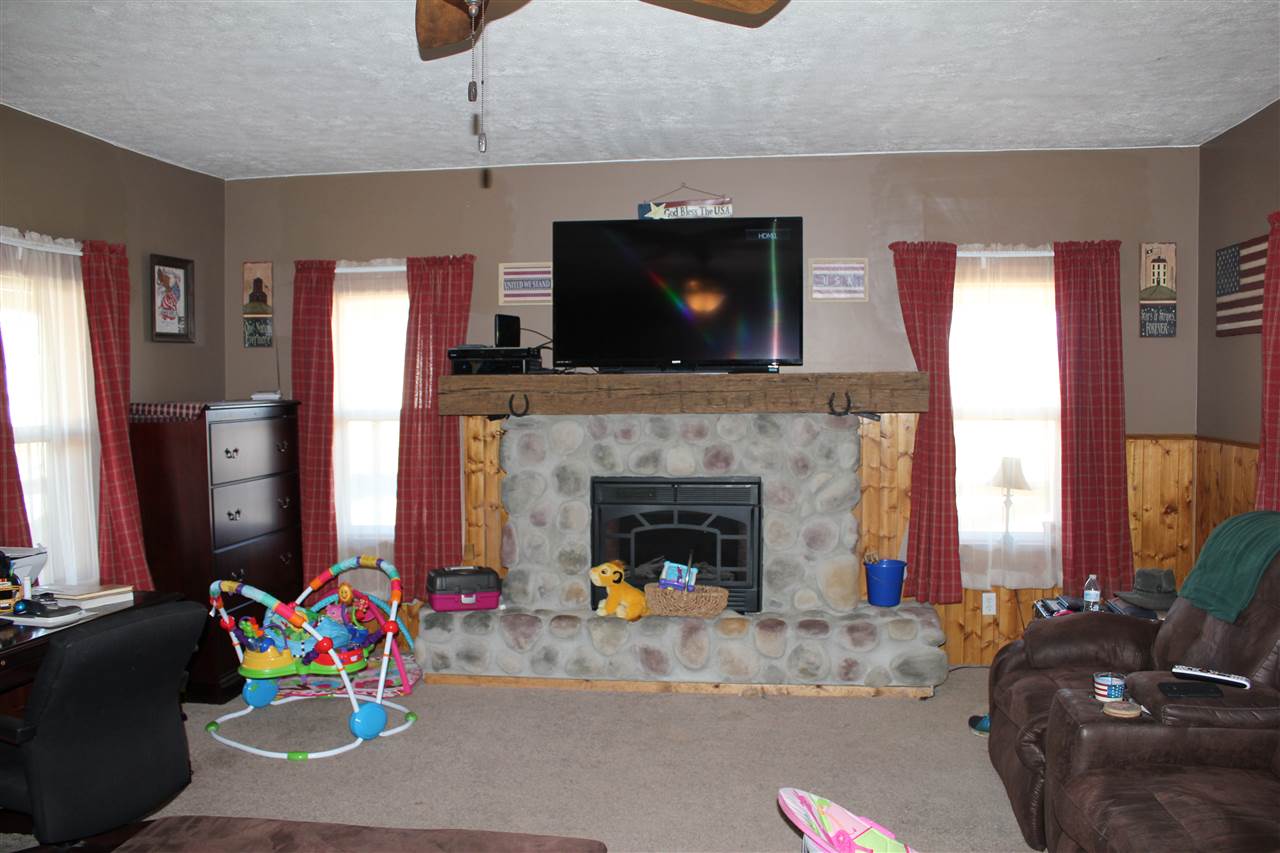 3908 E Sr 28, Winchester, IN 47394 photo 3