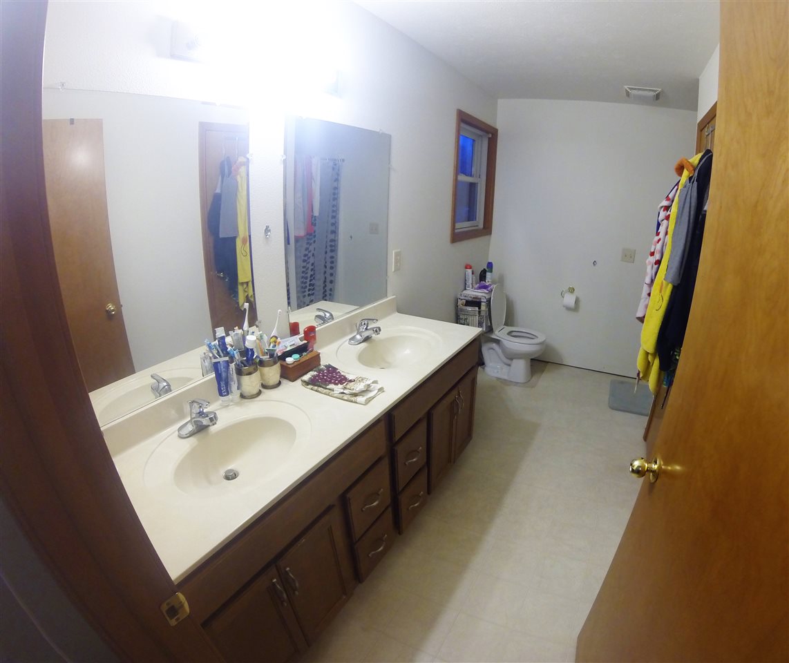 819 Eagle, Goshen, IN 46526 photo 17
