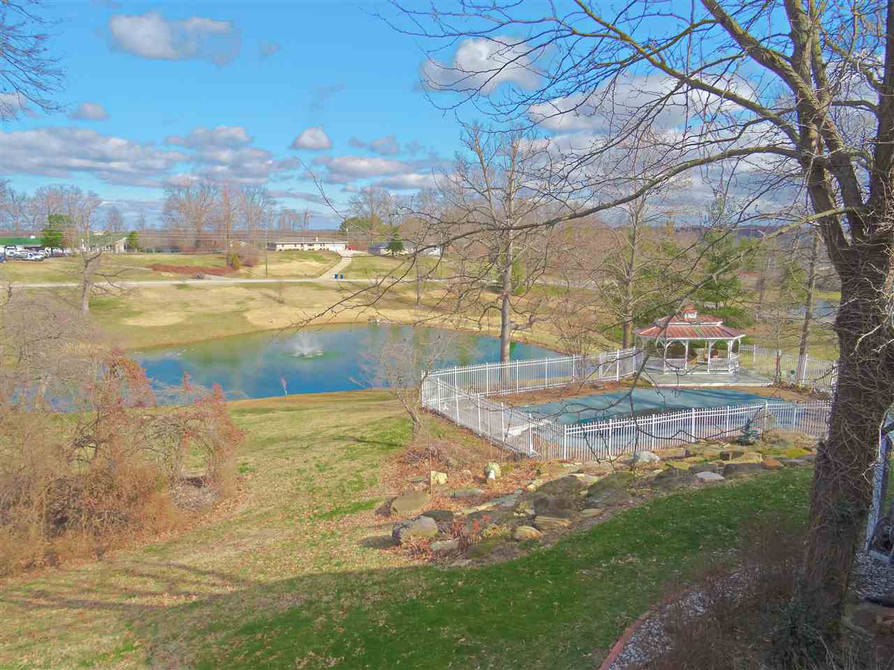 400 Beringer Dr, Evansville, IN 47711 photo 2