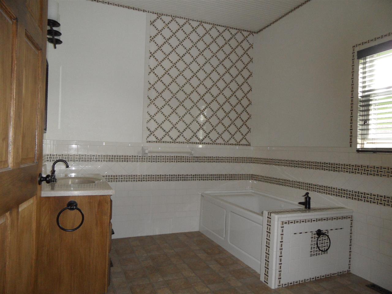 85 E Monon Rd, Monon, IN 47959 photo 9