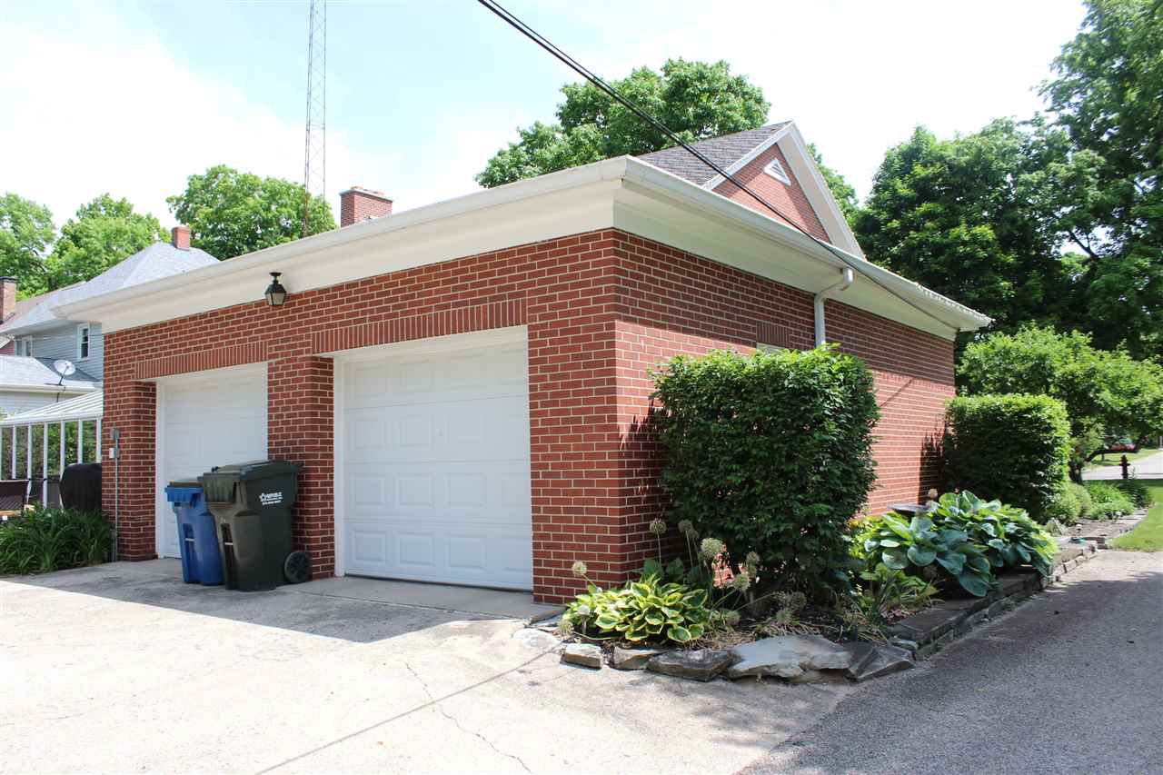 728 S Michigan St, Plymouth, IN 46563 photo 3