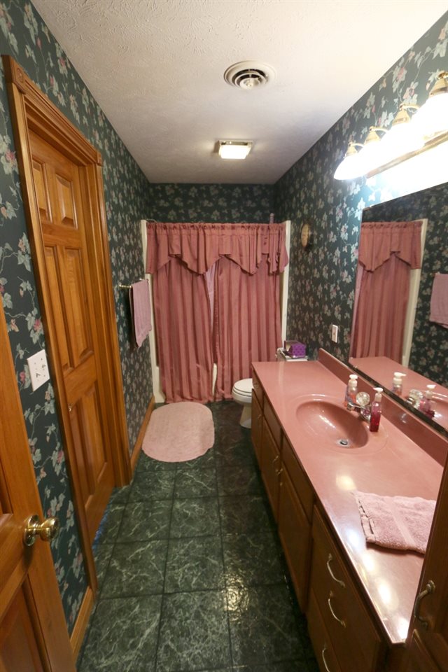 622 E 22nd, Ferdinand, IN 47532 photo 13