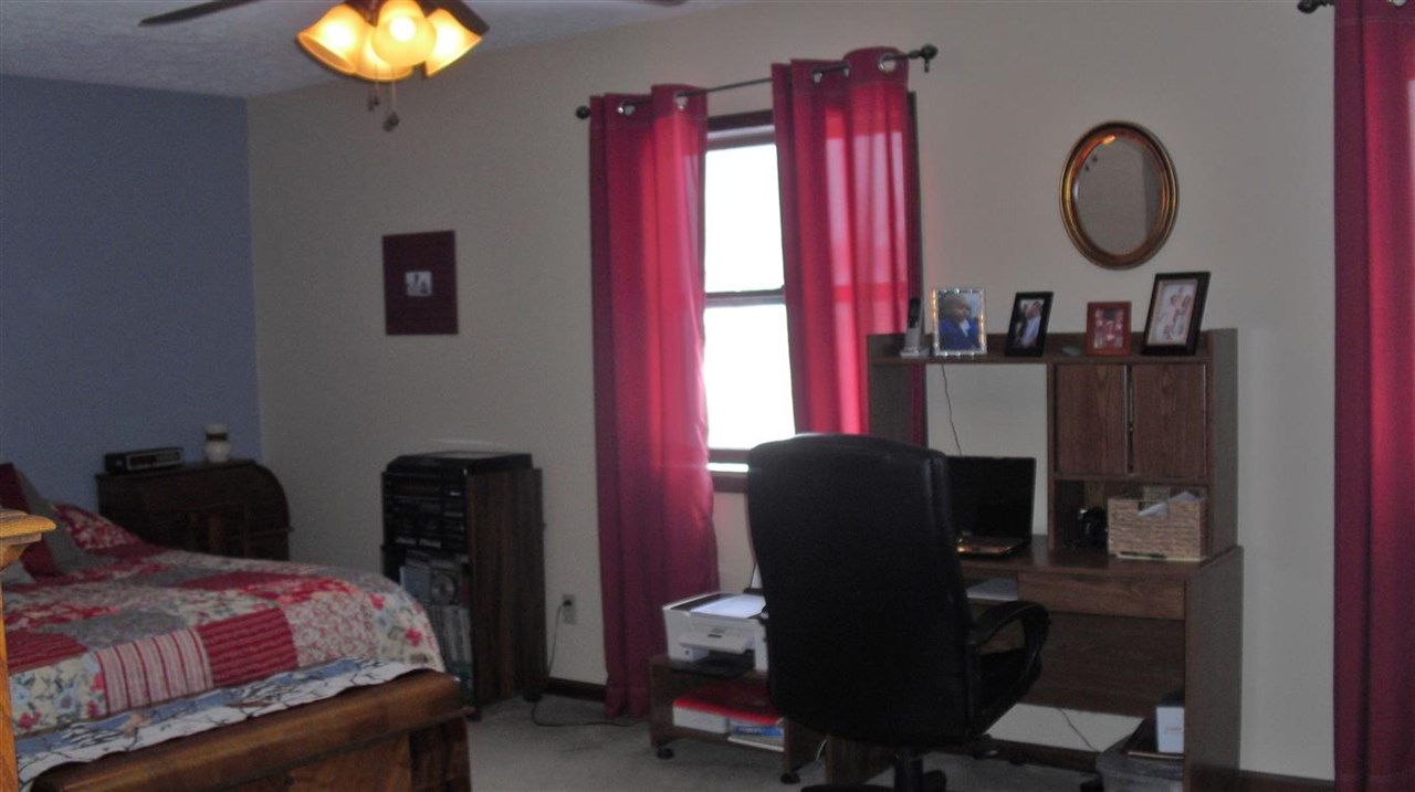 4527 E Fox Run Dr, Syracuse, IN 46567 photo 14