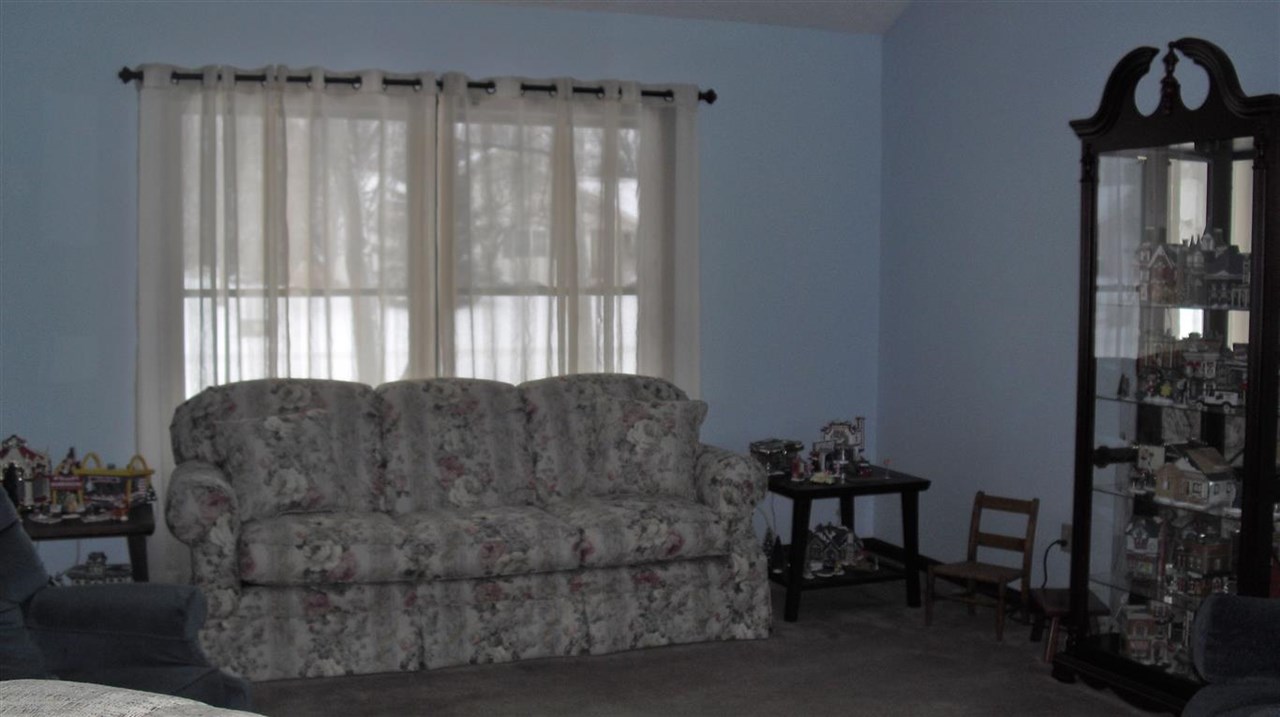 4527 E Fox Run Dr, Syracuse, IN 46567 photo 11