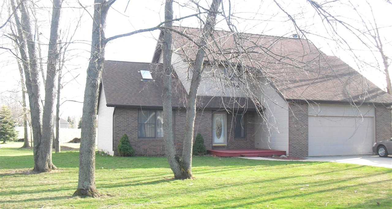 4527 E Fox Run Dr, Syracuse, IN 46567 photo 1