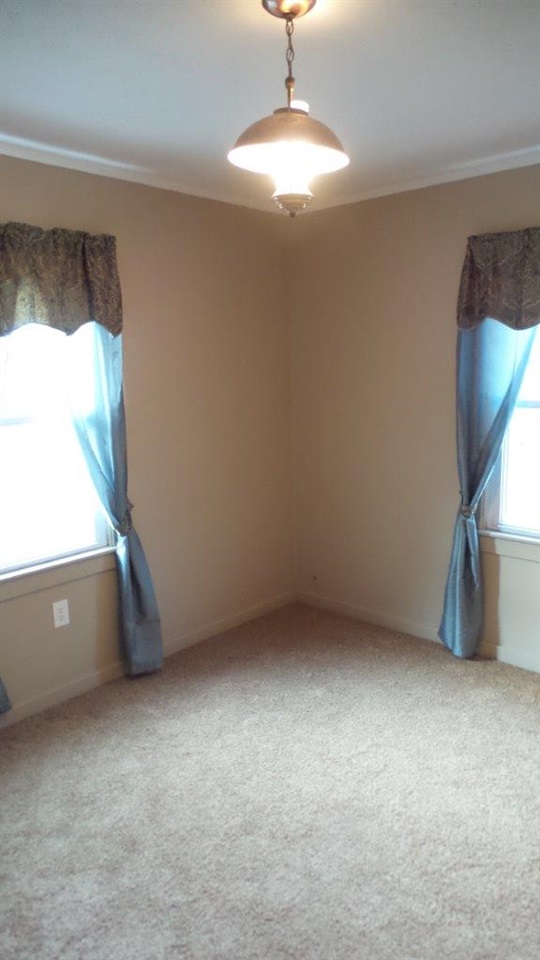 7 Daviess Dr, Washington, IN 47501 photo 8