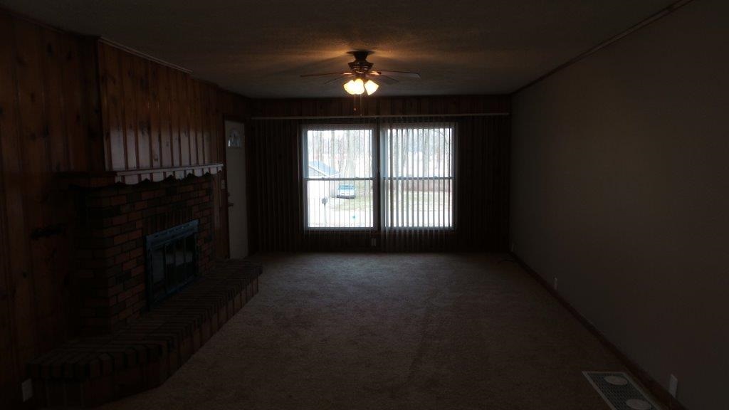 7 Daviess Dr, Washington, IN 47501 photo 3