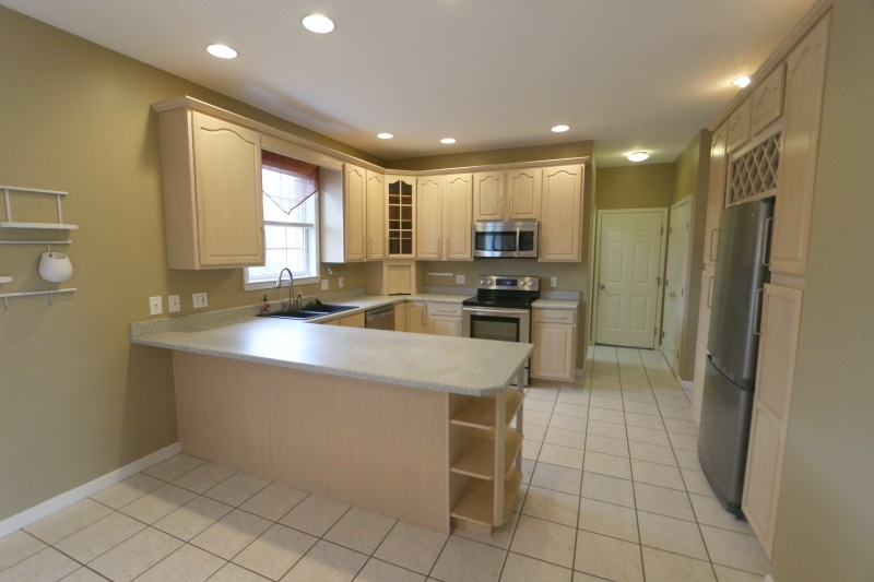 4 Brownstone Ct, Jasper, IN 47546 photo 4