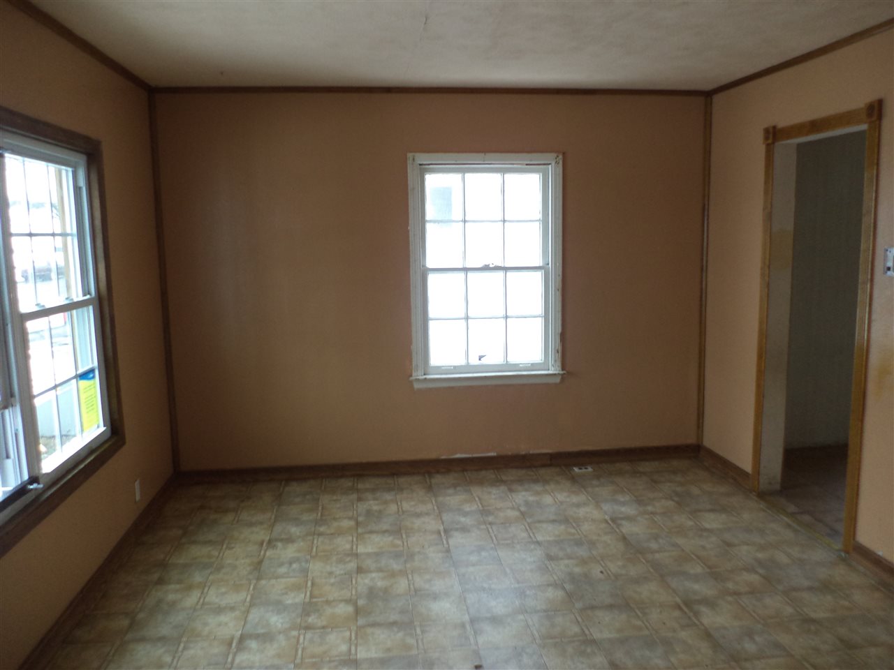 1220 Eclipse Pl, South Bend, IN 46628 photo 2