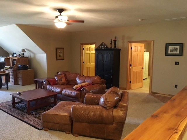 2020 E Doc Mitchell St, Bloomington, IN 47401 photo 26