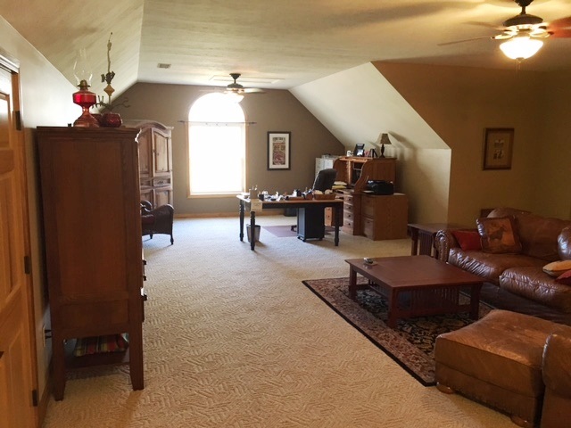 2020 E Doc Mitchell St, Bloomington, IN 47401 photo 25