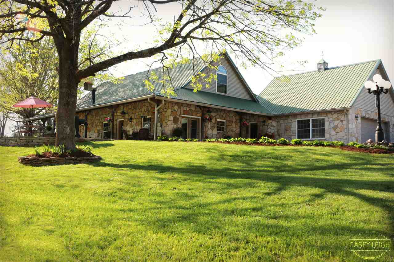 2020 E Doc Mitchell St, Bloomington, IN 47401 photo 1