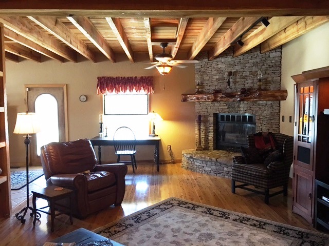 2020 E Doc Mitchell St, Bloomington, IN 47401 photo 8