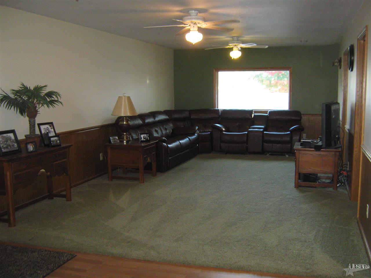 6255 S 400 E, Wolcottville, IN 46795 photo 7