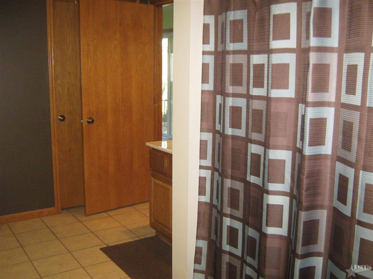 6255 S 400 E, Wolcottville, IN 46795 photo 12
