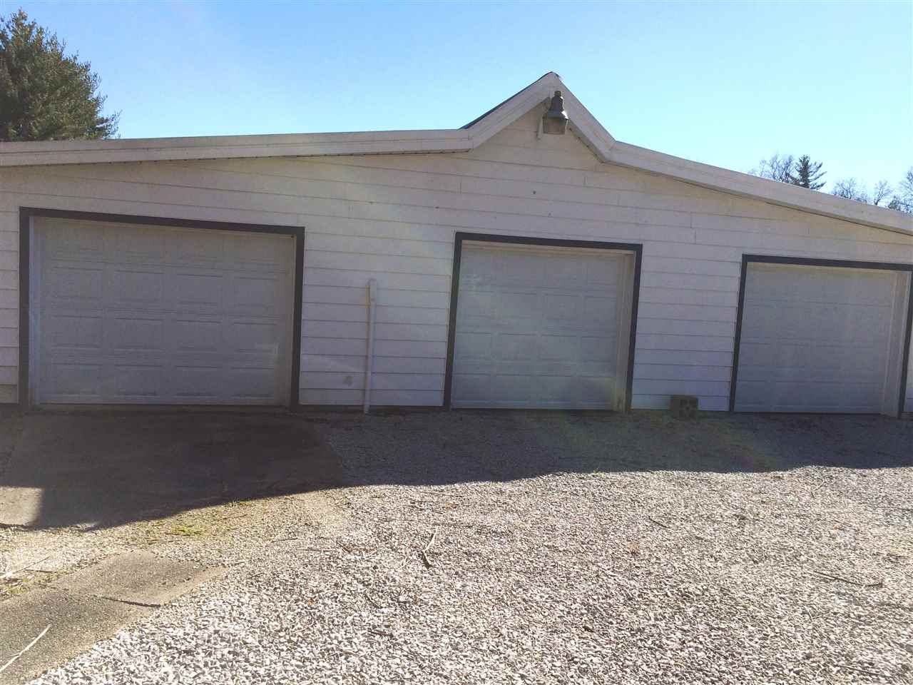 6906 Meadow Ln, Evansville, IN 47720 photo 9
