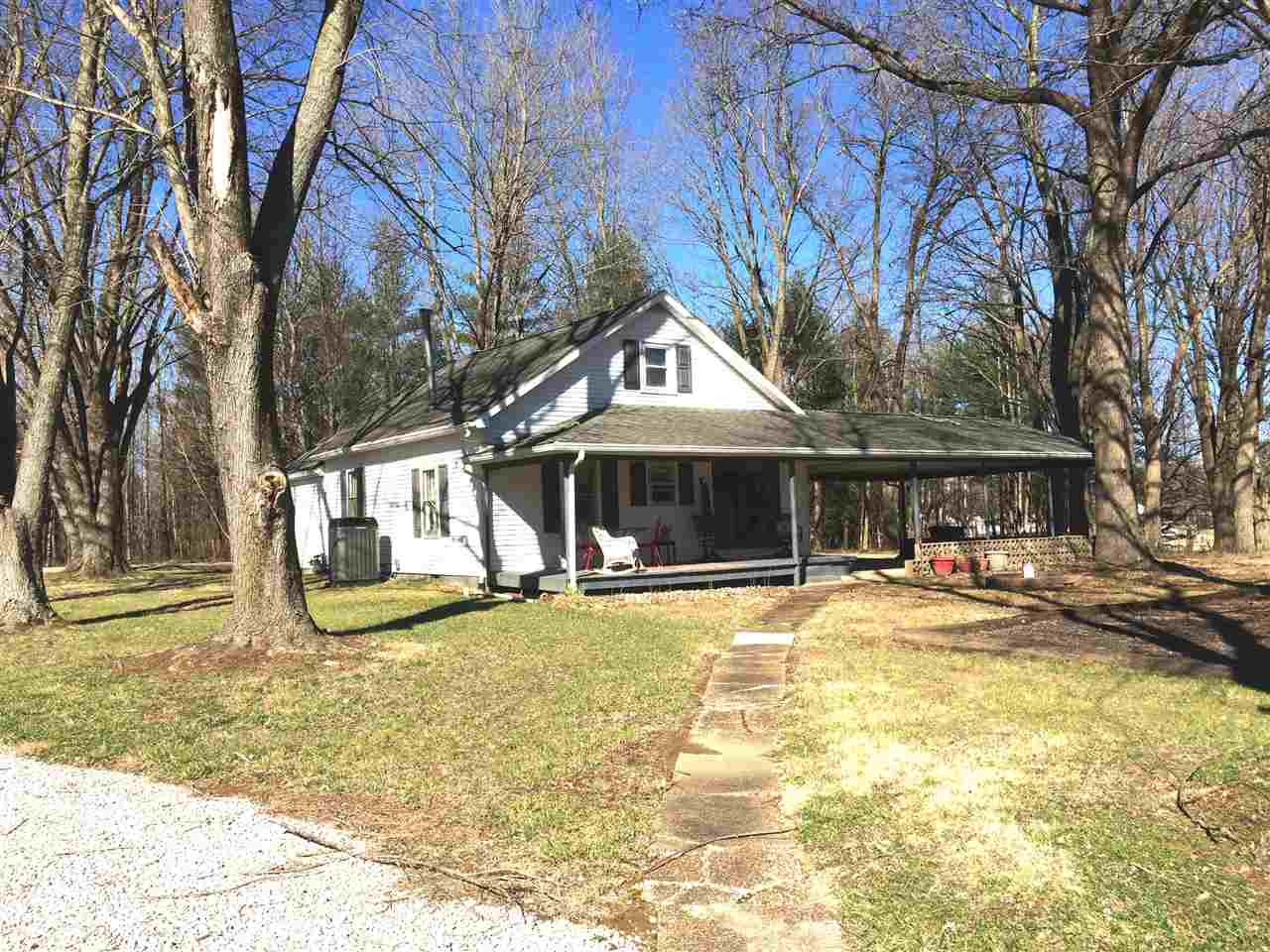 6906 Meadow Ln, Evansville, IN 47720 photo 1
