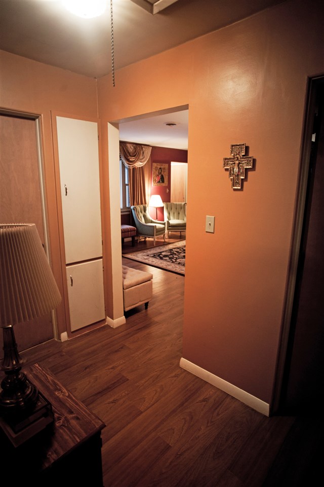  1323 E Colfax Ave, South Bend, IN 46617 photo 7