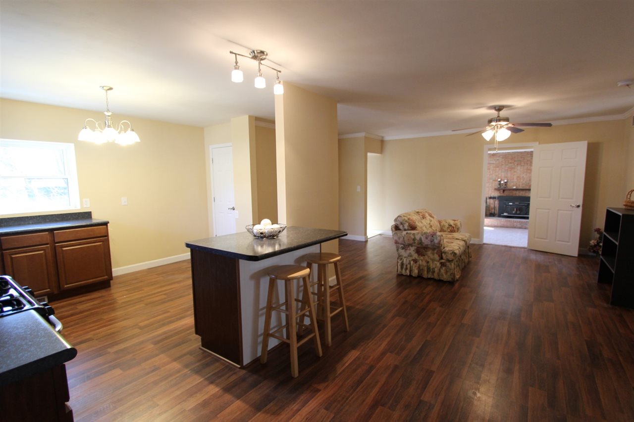 1300 N Saint Joseph Ave, Evansville, IN 47720 photo 2