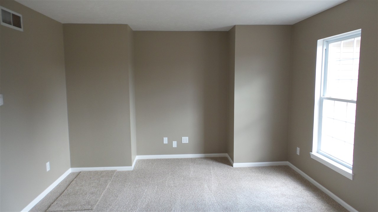 30795 Charla Ln, Osceola, IN 46561 photo 16