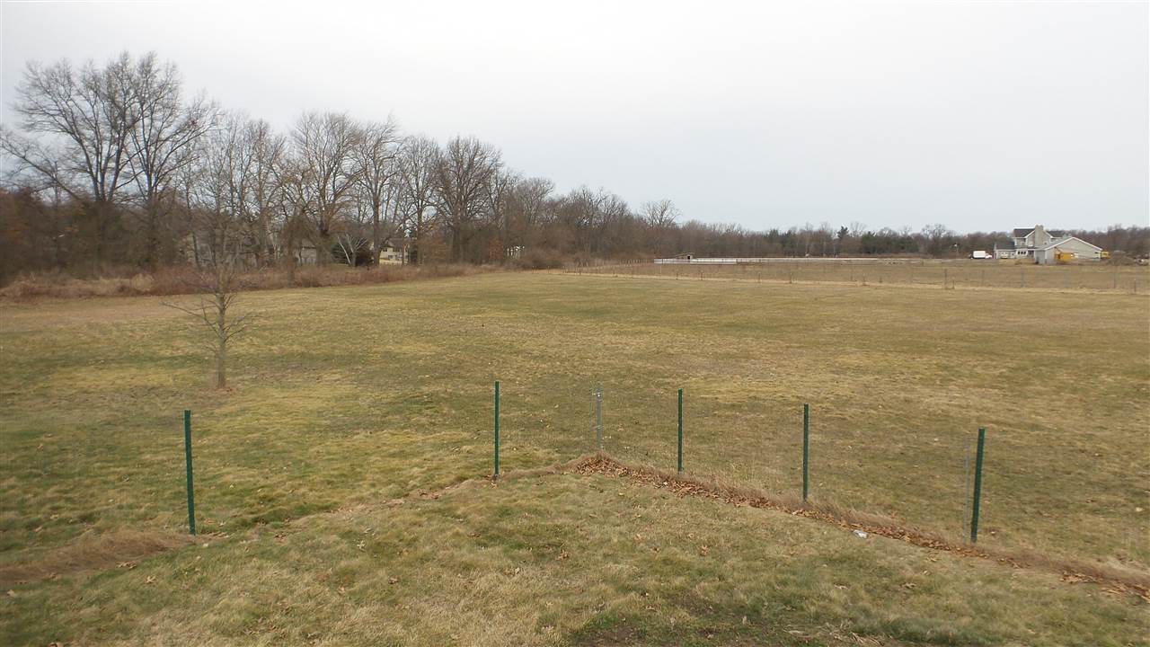 30795 Charla Ln, Osceola, IN 46561 photo 11