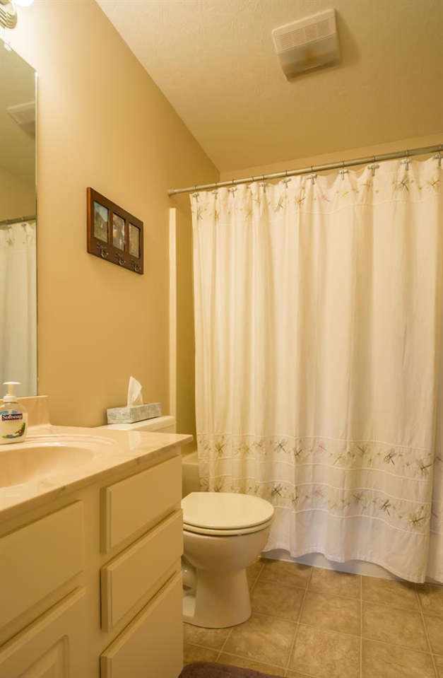 3836 E Tamarron Dr, Bloomington, IN 47408 photo 18