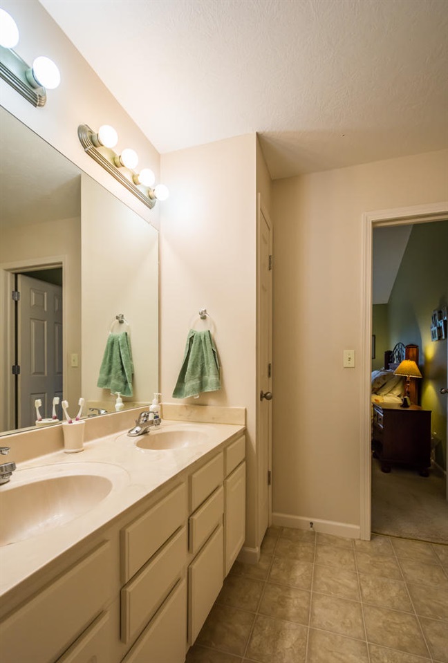 3836 E Tamarron Dr, Bloomington, IN 47408 photo 16