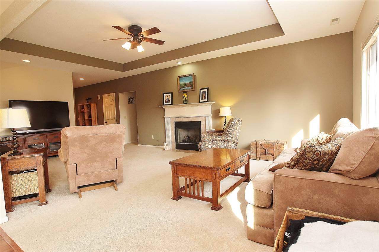 2013 Jonathan St, Kendallville, IN 46755 photo 10