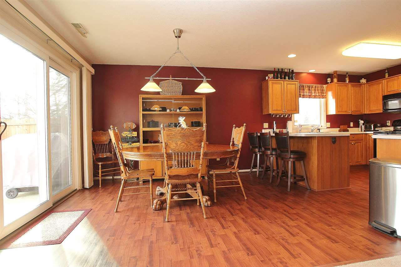 2013 Jonathan St, Kendallville, IN 46755 photo 6