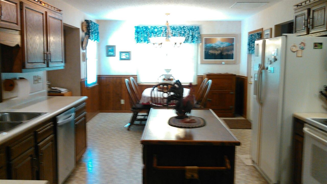 10 Cottonwood Ct, Washington, IN 47501 photo 9