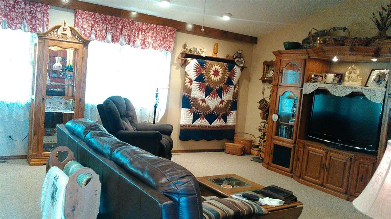 10 Cottonwood Ct, Washington, IN 47501 photo 3