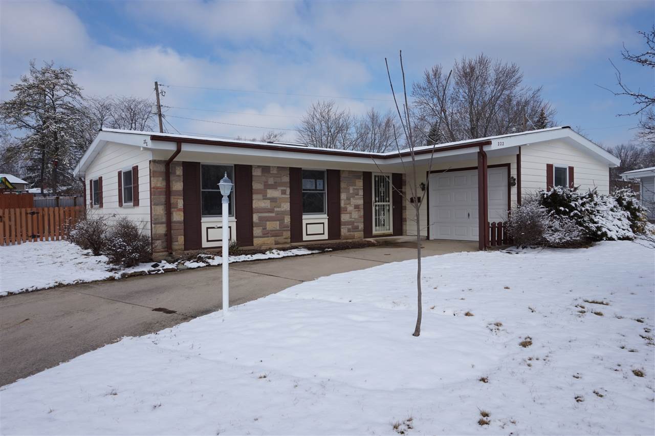 222 W Crown Ln, Fort Wayne, IN 46807 photo 1