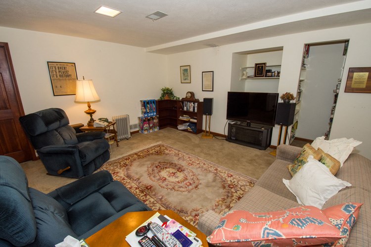 10560 Red Pine Dr, Granger, IN 46530 photo 26