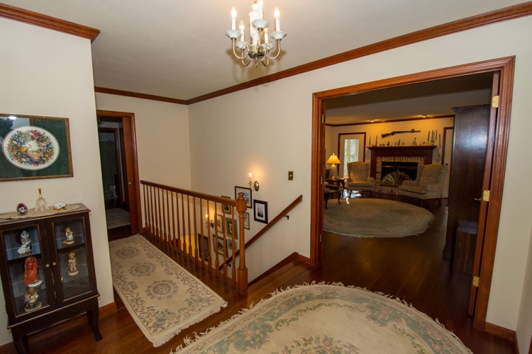 10560 Red Pine Dr, Granger, IN 46530 photo 19