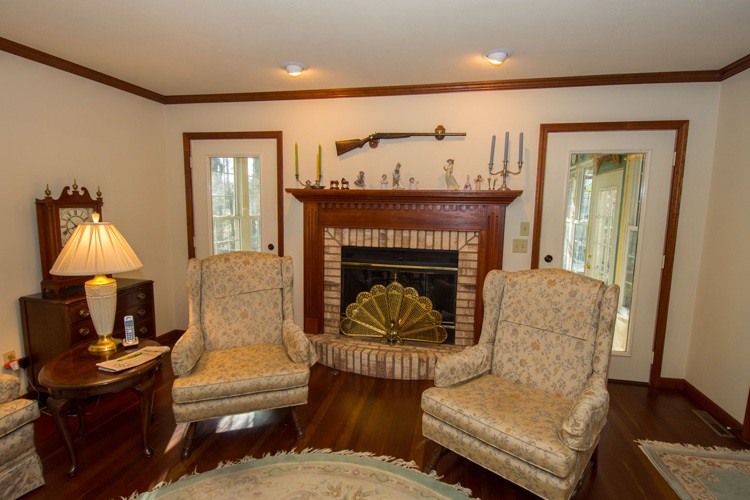 10560 Red Pine Dr, Granger, IN 46530 photo 5