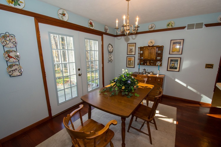 10560 Red Pine Dr, Granger, IN 46530 photo 13