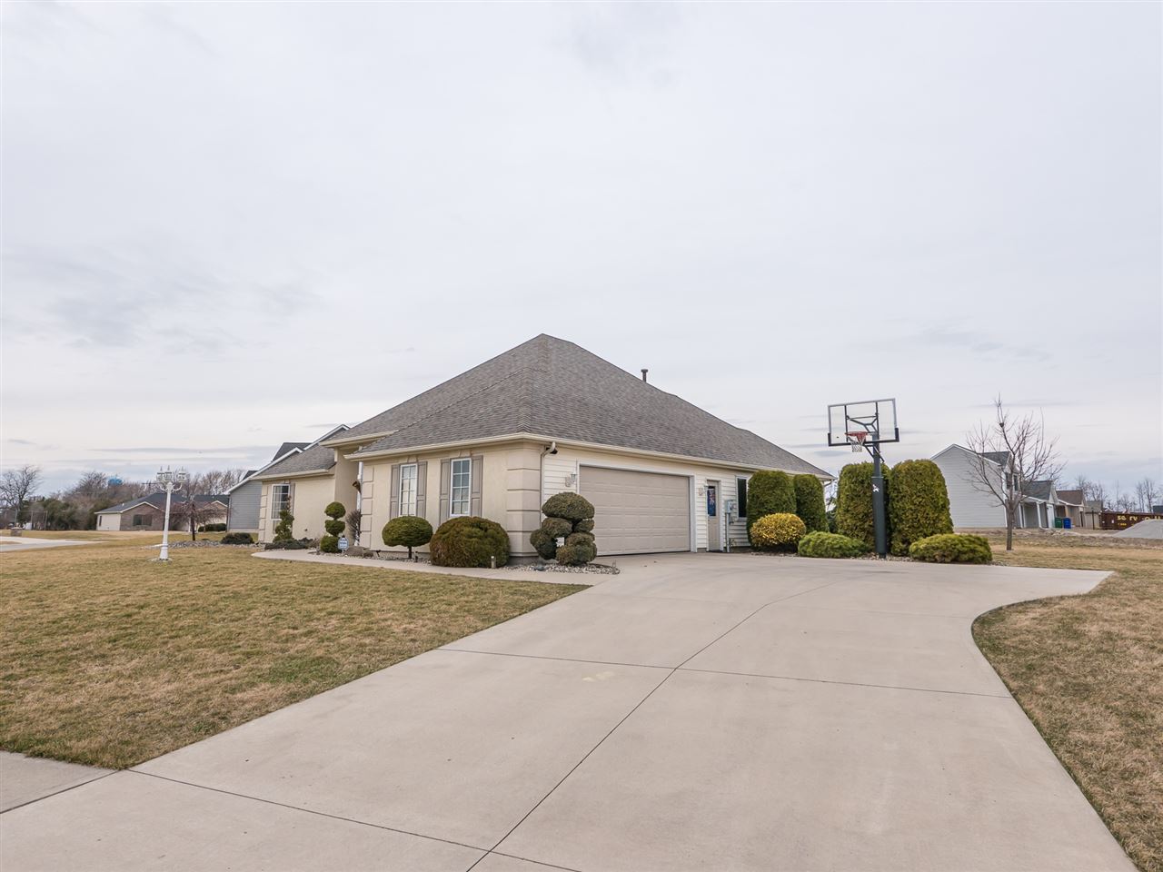 23303 Harvest Ln, Woodburn, IN 46797 photo 5
