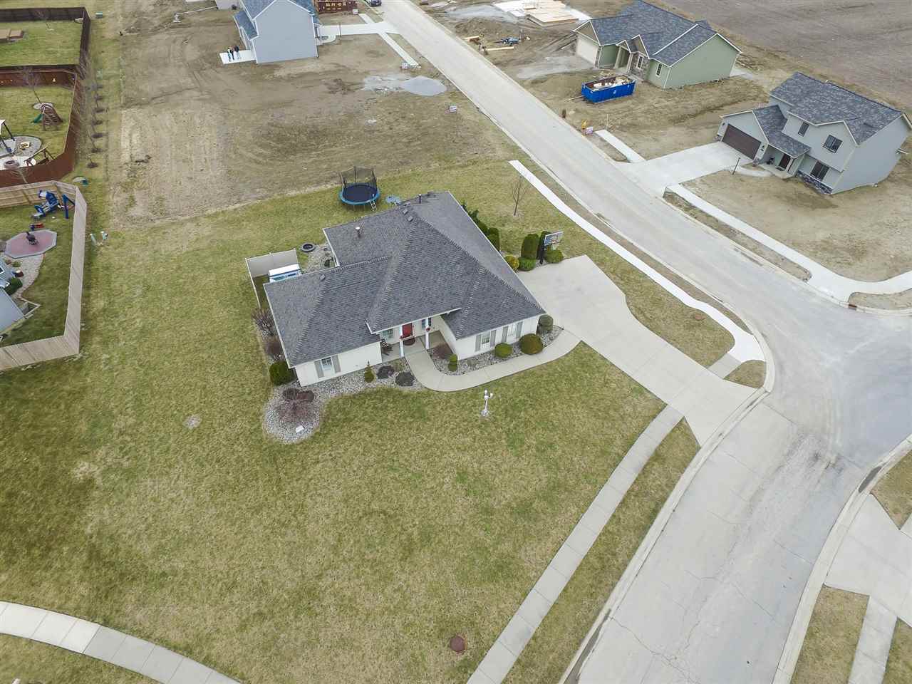 23303 Harvest Ln, Woodburn, IN 46797 photo 8