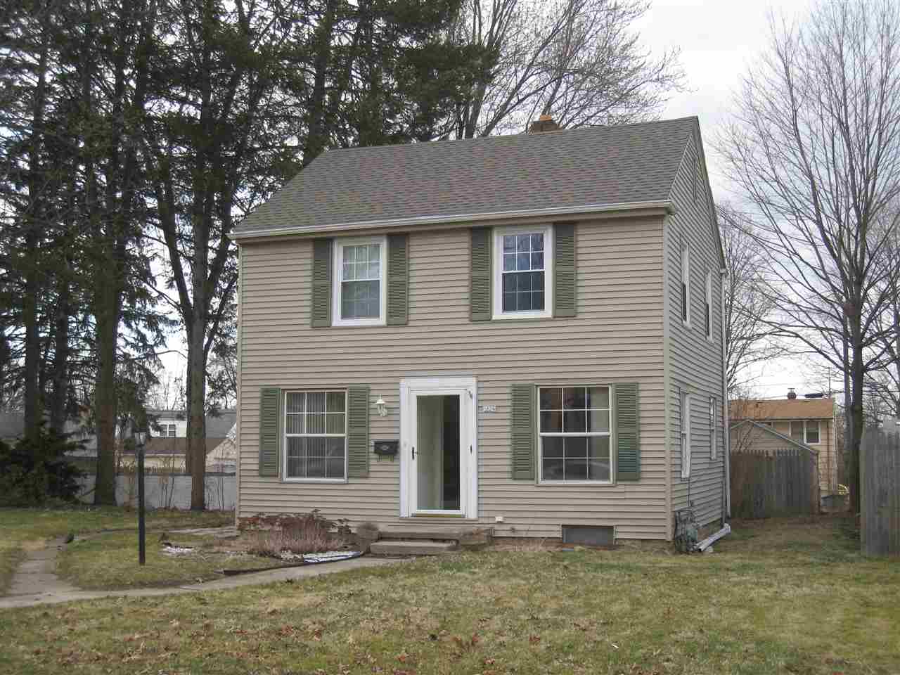 1829 E Fox St, South Bend, IN 46613 photo 1