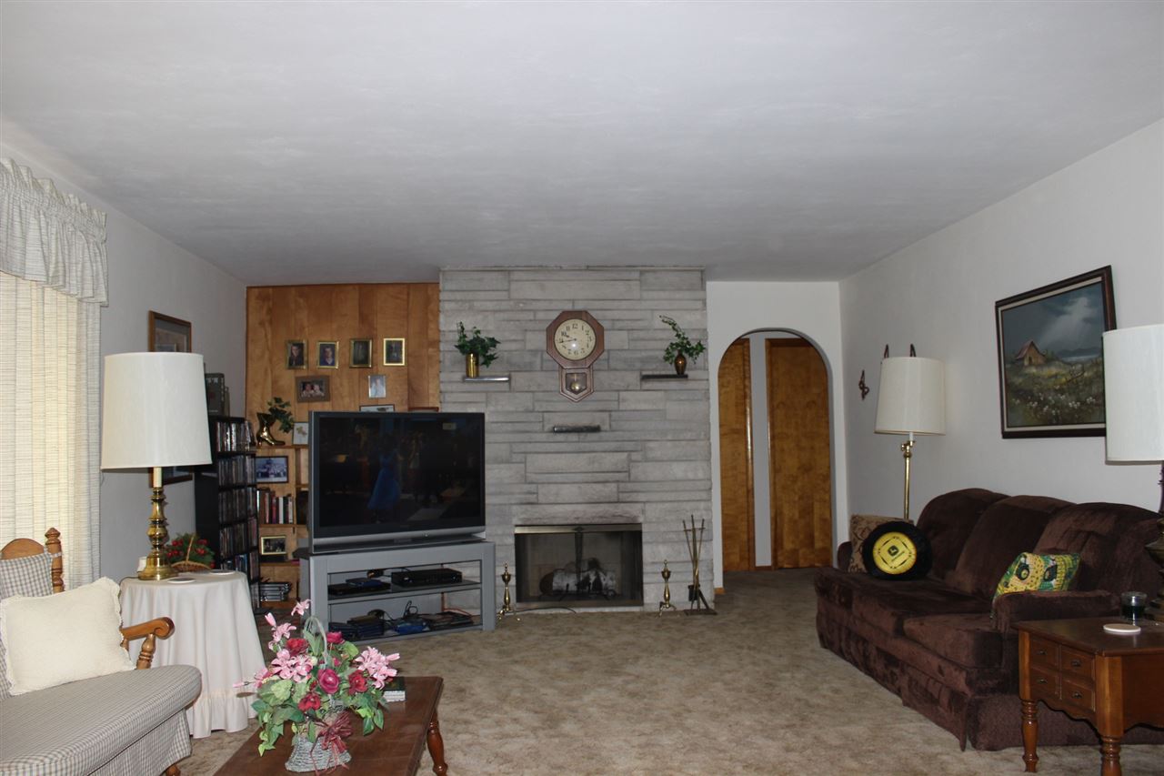 5859 N 200, Fowler, IN 47944 photo 2