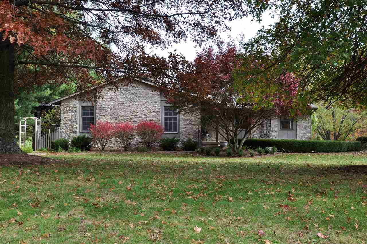 4125 S Judee Dr, Bloomington, IN 47401 photo 1