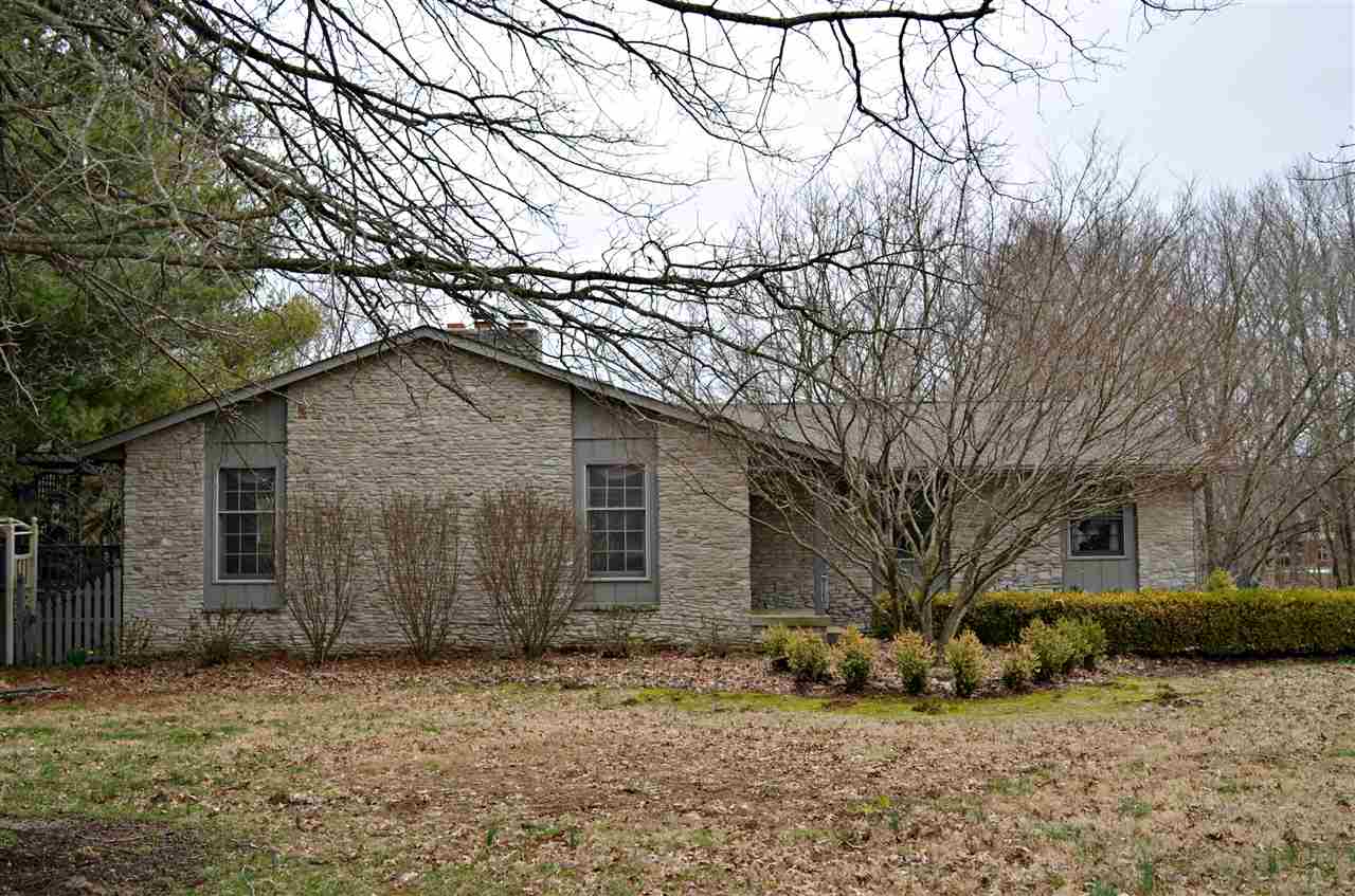 4125 S Judee Dr, Bloomington, IN 47401 photo 2