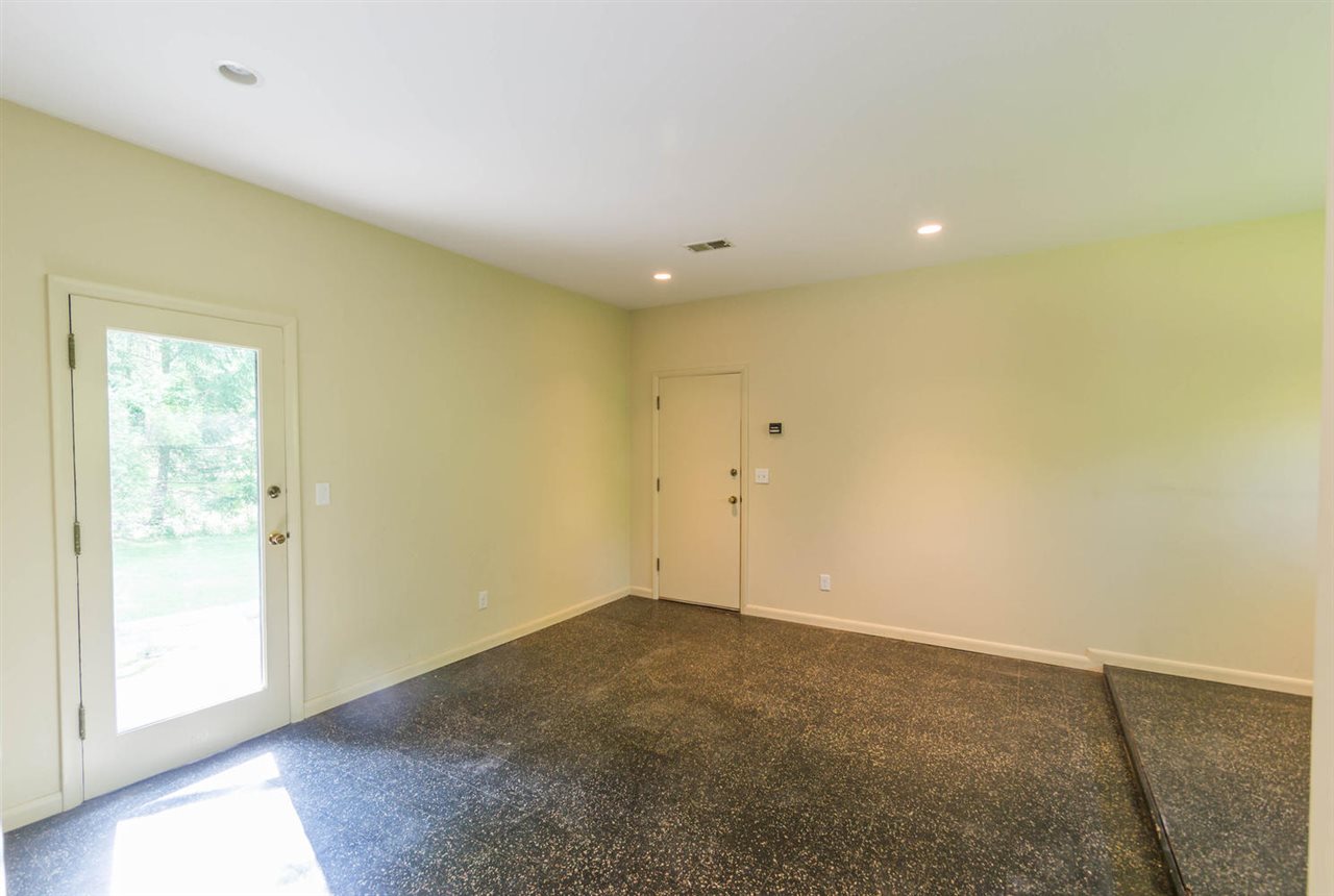 2100 E Maxwell Ln, Bloomington, IN 47401 photo 8